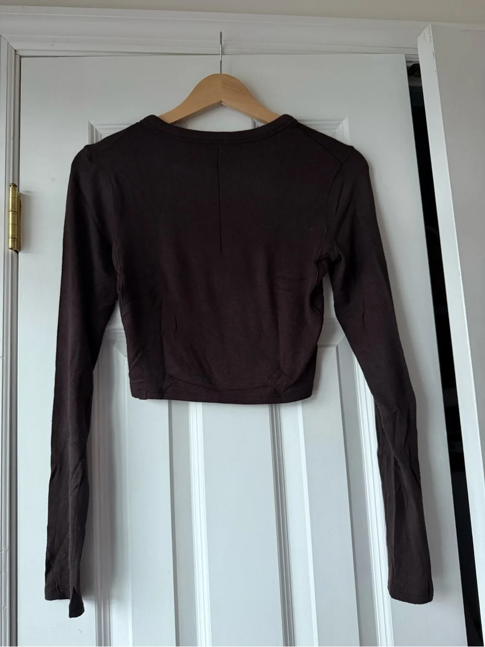 Lululemon Hold Tight Straight Hem Cropped Long Sleeve Sequoia